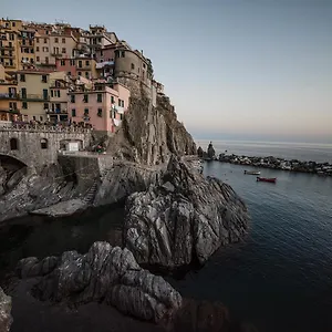 5-terre-lodge.hotelitalianriviera.com/